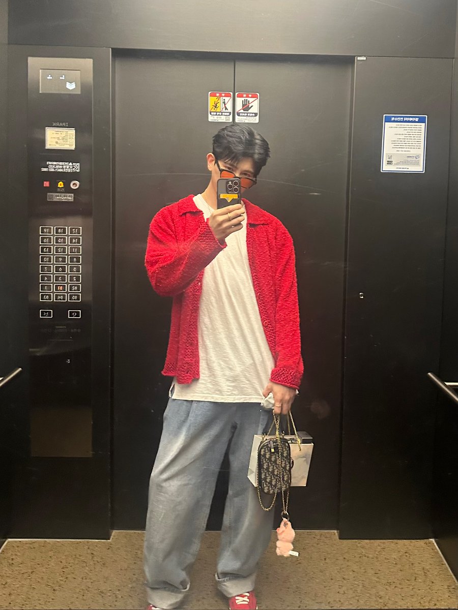 KiSSeop91's tweet photo. みんな会いたいな、、、、、🥲 https://t.co/2ua9BocjEb