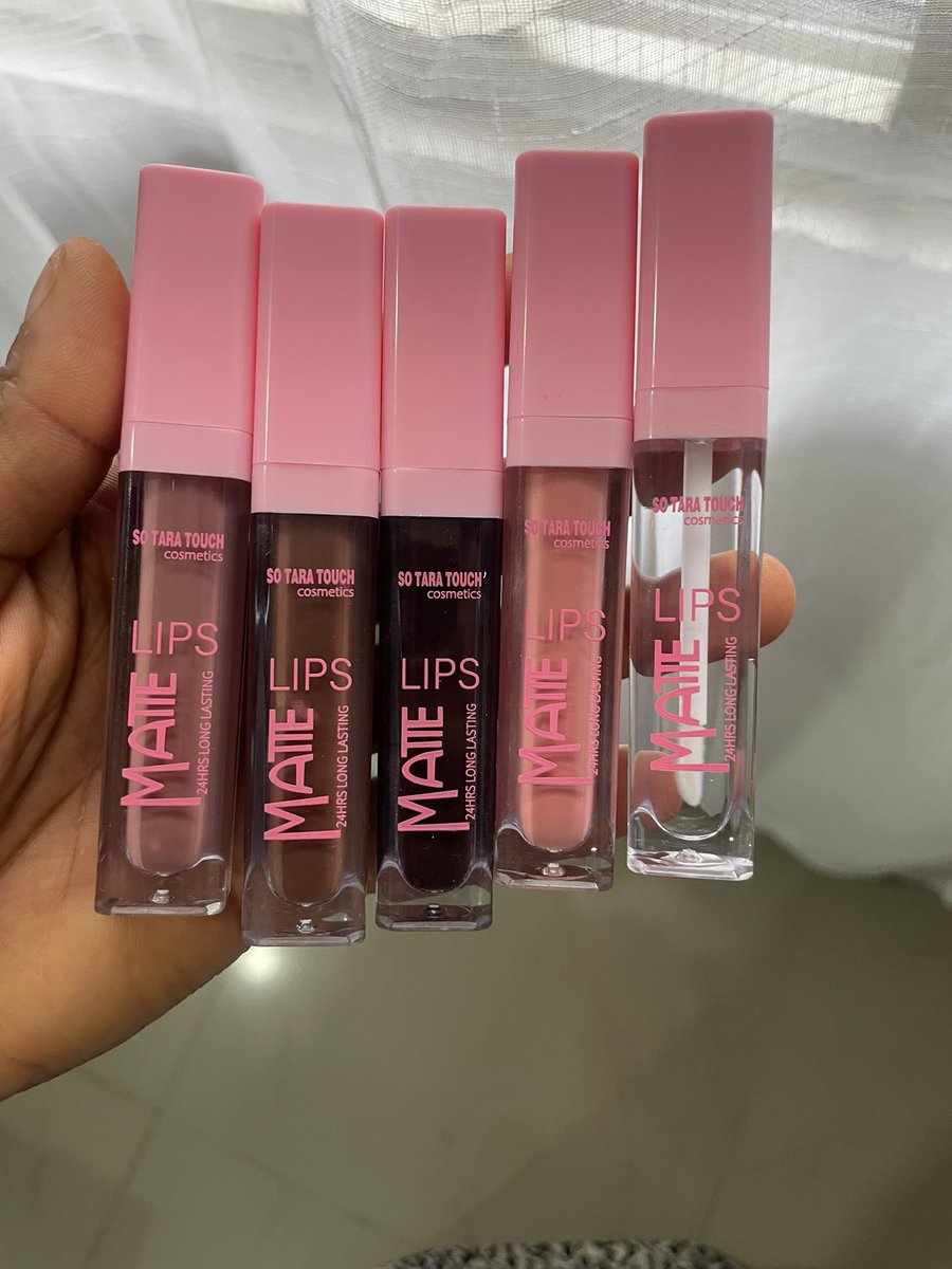 Soyi_Hadassah's tweet photo. I sell lip gloss in Abuja.
2k each. https://t.co/59Yv1hMCUg