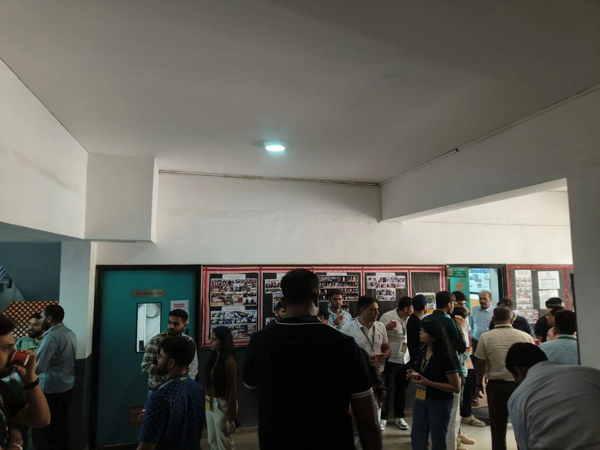 inoaug's tweet photo. Great tea break conversations, meaningful connections, and even stronger networking at the ORACLE APEX AI BOOTCAMPS: JAPAC in Gurugram 🚀

#OracleAPEX #Networking #AIBootcamp #Chennai #TechCommunity https://t.co/IWT43ewDM7