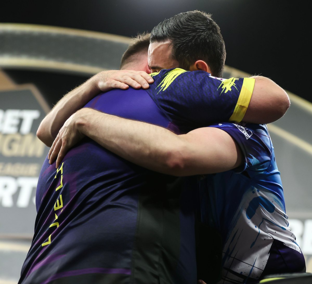 DartsCorner's tweet photo. The greatest Premier League Darts final of all-time? 🤯

Pictures: PDC https://t.co/fshxS6Fe59