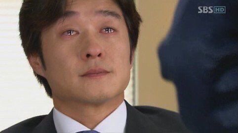 fallacy_kim's tweet photo. 엉엉울기 https://t.co/9hFkxz4Rvi