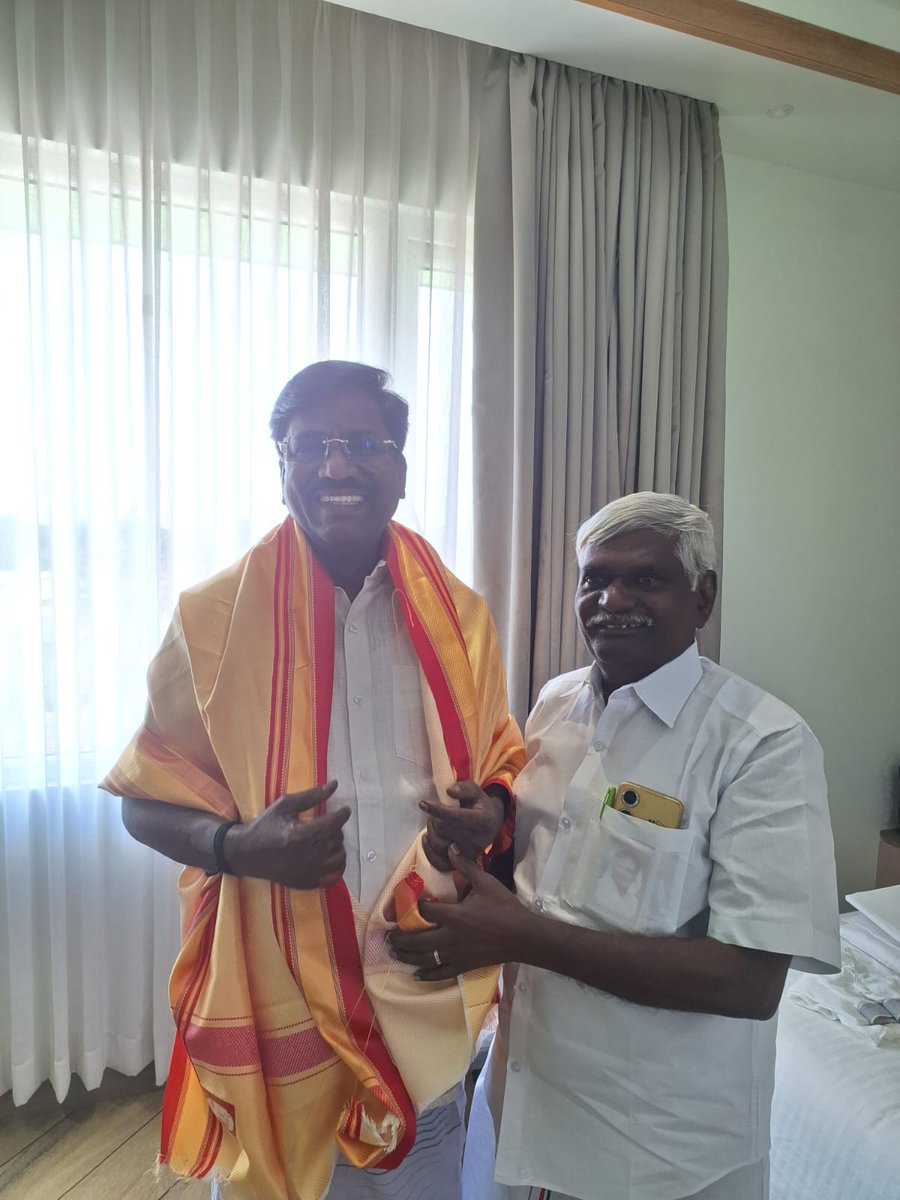 dhalavai2013's tweet photo. மேன் மேலும் வளர வாழ்த்துக்கள் 
என்றும் அன்புடன் https://t.co/ixACKmwBvZ