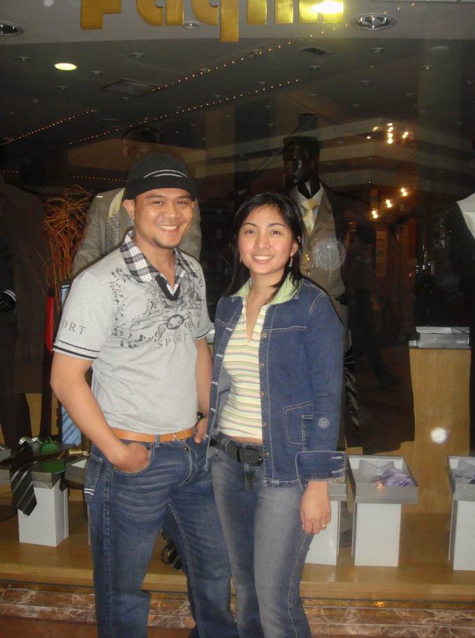 ekimcel's tweet photo. Looks like we've made it. Look how far we've come my baby! 

Cheers! to everything we built together and everything still ahead. Happy 15th anniversary Asawa ko. Stay inlove with me forever. I love you infinity and beyond. ❤️ 🙏 https://t.co/Snv3M0tReA