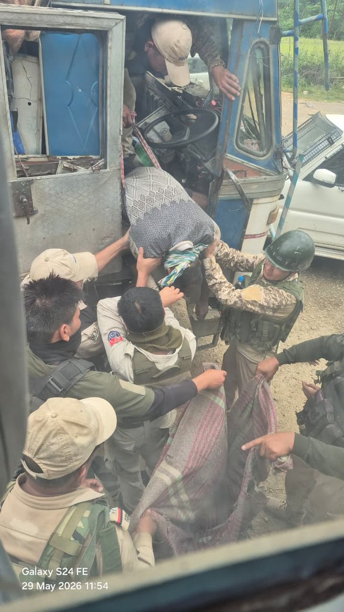 AboriginalKuki's tweet photo. Breaking News!🚨 
29 May 2026

"Suspected Tangkhul militants ambushed a convoy of civilian vehicles transporting FCI rice on National Highway 202 near Litan village. During the attack, the assailants fired indiscriminately, killing non-manipuri truck driver on the spot." https://t.co/zwUYNvf0AT