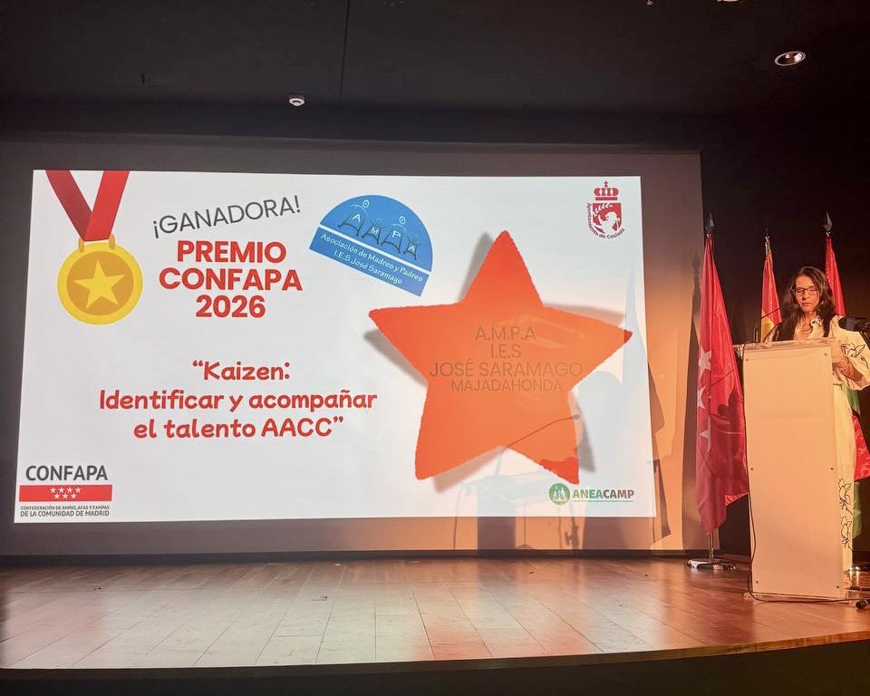 MasCoslada__'s tweet photo. Hoy hemos acompañado la entrega de los III Premios CONFAPA en Coslada.

Las AMPAs son mucho más que apoyo: son tiempo, cuidados, organización, comunidad y defensa diaria de la escuela pública.

Gracias por estar siempre donde hace falta. 💚📚 https://t.co/k3czcTVz60