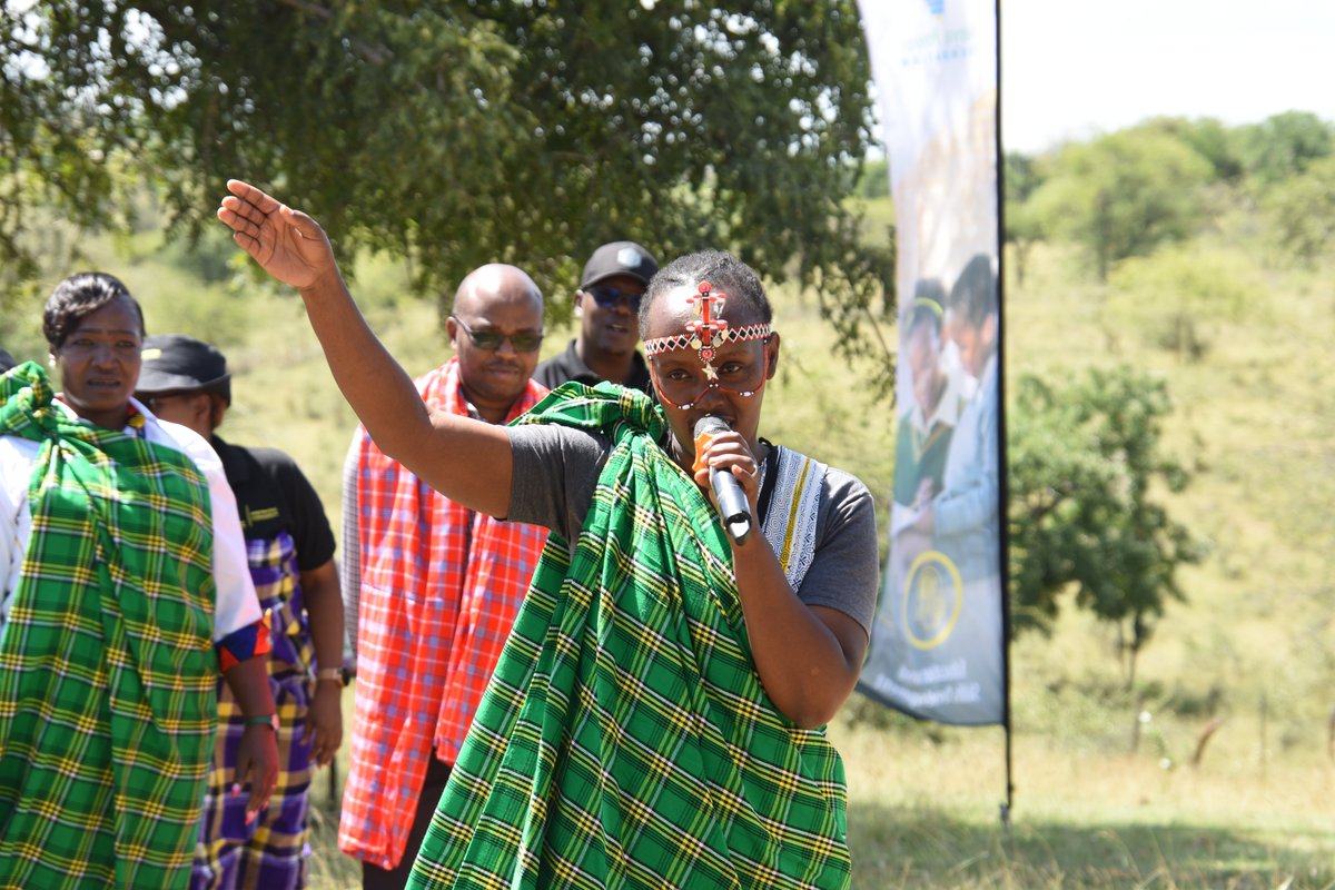 PerurRayofHope's tweet photo. Wisdom has it that if you want to go fast go alone, but if you want to go the furthest go as a team. 
Yesterday we chose to go the furthest thro' partnership with @KPFoundation__ to build a library at #HERLab West Pokot which is a milestone for young women &amp; community at large https://t.co/mAiyguuogp