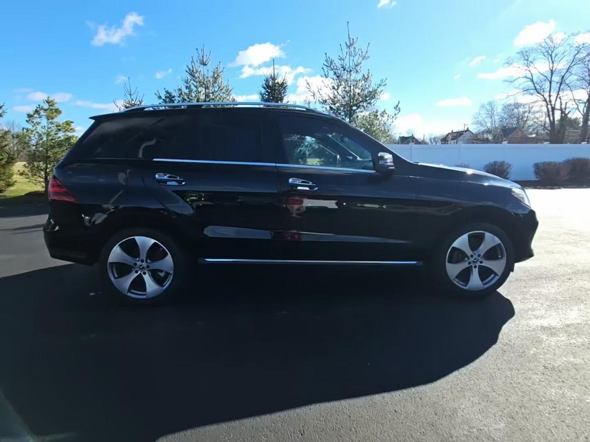 Ldautosltd's tweet photo. JUST PURCHASED.🚘🏁
2017 Mercedes-Benz GLE 350 4MATIC

Luxury, comfort and performance all in one SUV.

• V6 Engine
• 4MATIC All-Wheel Drive
• Premium Leather Interior
• Reverse Camera
• Smooth & Comfortable Ride

Another clean vehicle secured successfully for our client ✅

📩 Ready for yours? Send us a DM today.
.

💰Price: DM for the best deal
⏱️ ETA: 6-8 weeks
🚪Doorstep Delivery Available

.
.
.
.

🚗 We offer the best deals on premium cars, all clean and certified, with doorstep delivery and a seamless buying process.

📩Send us a DM or contact us on WhatsApp (+234 814 3382153) to get your dream car

.
.
.
#mercedes #mercedesbenz #gle350 #gle4matic