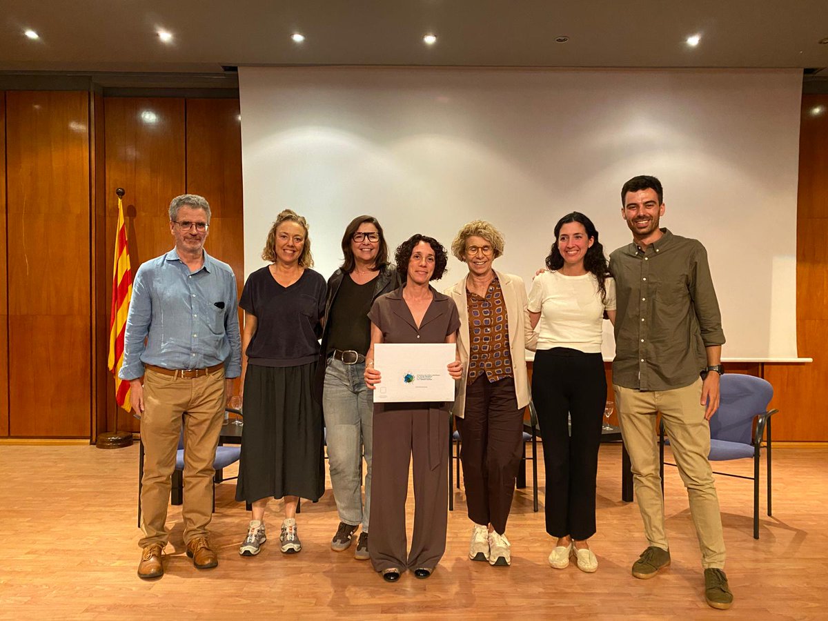 CCMC_MetgesCat's tweet photo. @Mutua_Terrassa @vgarciareglero @harnaulleida 🏆Finalment, es va atorgar una menció especial a Rocío Cebrián per la iniciativa 'El nou Hospital del Mar, un edifici LEED gold', desenvolupat a 
@hospitaldelmar. 

Enhorabona a tots els guardonats per la qualitat dels treballs presentats!👏 https://t.co/ByDQrIGywq