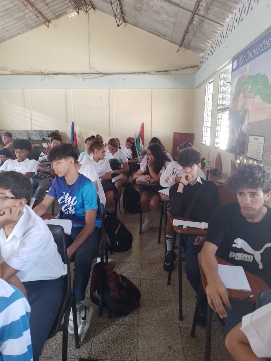 IPVCECamaguey's tweet photo. #100AñosConFidel
En #IpiCamaguey se trabaja con sistematicidad y resultados en el proceso de la Práctica Preprofesional. Estudiantes de Electrónica y Automática asumen en la Aulas Anexas su preparación
#LaPatriaSeDefiende
#ConFidelEnCadaAula https://t.co/uTSF8qGs1x