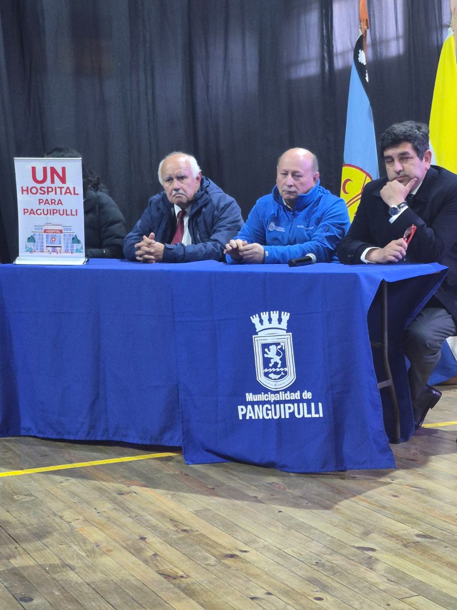 HectorPachecor's tweet photo. Ayer Jueves 28.5.26 estuvimos en el Gimnasio de #Panguipulli invitado por su Alcalde @rodrigovaldivia para apoyar las gestiones ante el Ministerio Salud, para el financiamiento del diseño y pronto llamado a Licitación para su inicio.Comprometimos junto a core @arielpangui
Apoyos. https://t.co/avjO4PB1tU