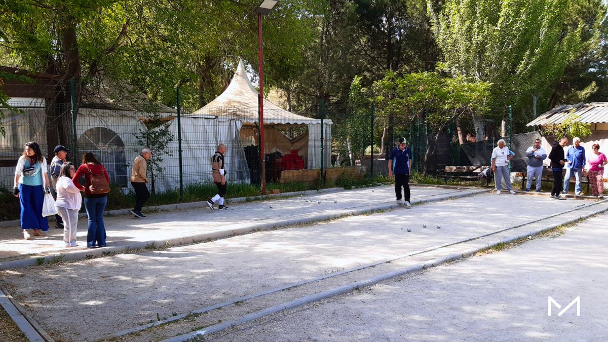 FundManantial's tweet photo. Un año más, el CRPS y Centro de Día #Parla participamos en el encuentro comunitario de petanca junto a personas mayores y personas con discapacidad intelectual💚
Más de 50 participantes y una mañana de deporte e inclusión con la colaboración del Club de Petanca Ciudad de Parla☀️ https://t.co/OKlLTDTcMW