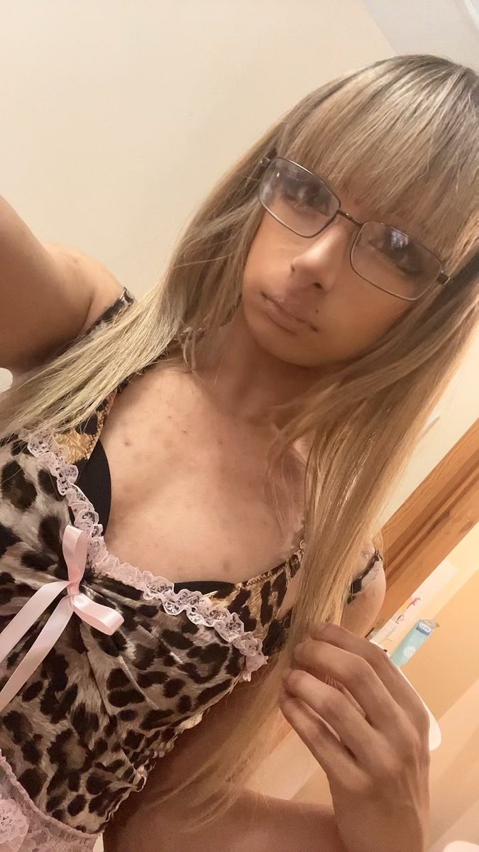 batsumelo's tweet photo. The heat was killing me the other day #ギャル #gyaru https://t.co/M0ZgdJIjOu