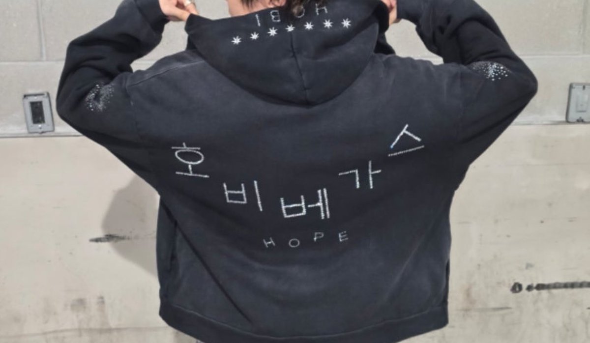 sodyna18's tweet photo. #JHOPE Weverse Live Thumbnail 🌟 https://t.co/xJjBsyPZ56