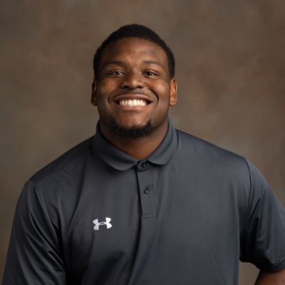 Eloy_MF99's tweet photo. Hi, This is Eloy Martin Flores, and i am currently working on becoming the best player coaches could ask for, I am 19 years old a lean 266 lbs at the height of 6’2, i have a 3.0 GPA and i am currently enrolled at Cerritos Community College.
Check me out
#NewProfilePic #football https://t.co/LGGKNSVzoj