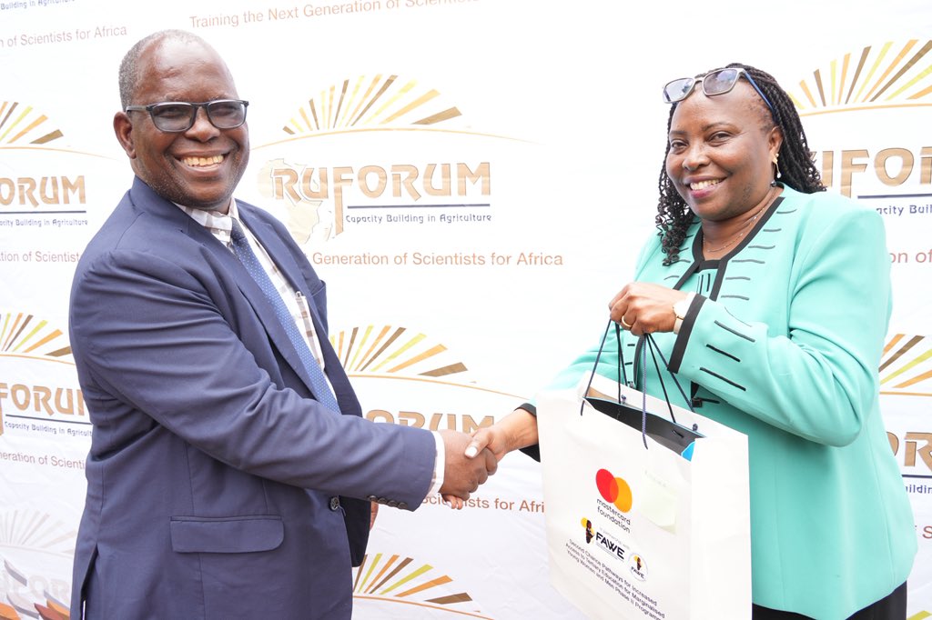 ruforumsec's tweet photo. Expanding partnerships! 🤝 

A delegation from #Zimbabwe, led by Prof. Fanuel Tagwira the Permanent Secretary of the Ministry of Higher & Tertiary Education, Innovation, Science and Technology Development, paid a courtesy visit to #RUFORUM as a long-standing alumnus & partner of #RUFORUM.

During the meeting, the delegation was briefed on #RUFORUM’s decade-long journey & its new strategic vision, looking ahead.The Zimbabwean team also shared the country’s education agenda & highlighted areas of convergence through which collaboration with #RUFORUM could be advanced.

The delegation comprised of:

1. Prof. Kuzvinetsa Peter Dzvimbo – Chief Executive Officer of @ZimcheOfficial 
2. Prof. Regis Chireshe – Chief Director, Quality Assurance at  @ZimcheOfficial 
3. Prof. Norman Takaidza – Chief Director at the Ministry of Higher Educatio Ministry of Higher and Tertiary ducation, Innovation, Science and Technology Development
4. Mr. Tinashe Zishiri – Registrar at @MidlandsState 
5. Mr. Biggy Ngwenya – Registrar at  @nustzim 
6. Dr. Tavengwa Bunhu – Deputy Dean and Senior Lecturer, School of Natural Sciences and Mathematics at @ChinhoyiCUT