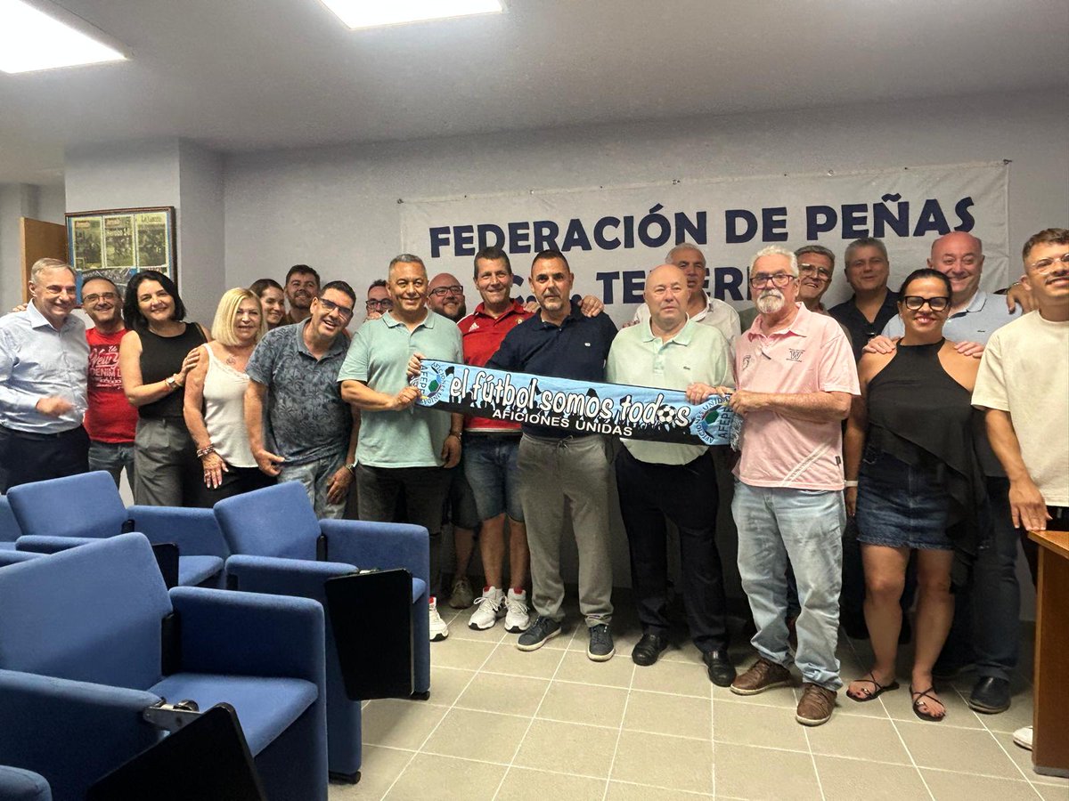 fpcdtenerife's tweet photo. Tenerife acoge estos días el seminario de @AficionesUnidas, con la visita de los presidentes y presidentas de todas las federiones de peñas del país. 

Coincidiendo con la reciente vuelta del @CDTOficial al fútbol profesional y el final de Liga del @CDTFemenino... 1/2 https://t.co/E719wcvitL