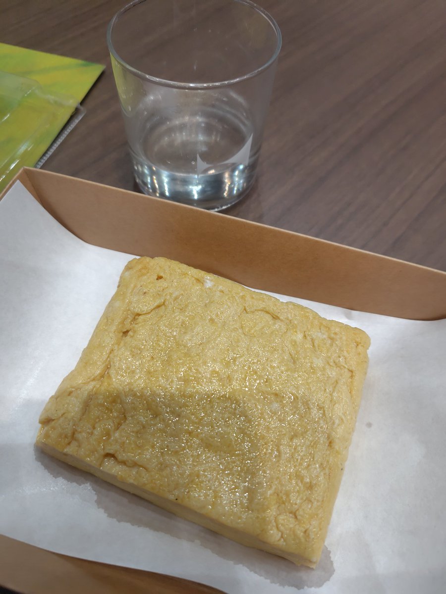 kantarostep's tweet photo. #kigen 奈良酒イベント。二杯目は、
#春鹿 超辛口 限定酒&だし巻き🥰 https://t.co/4WuoJAFy2K