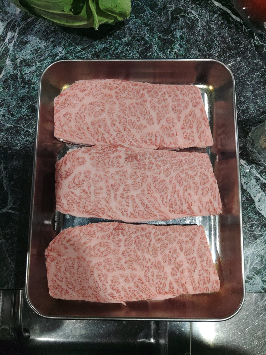 桃ねこto雪風openしました 今日は肉の日です 楽しく飲みませんか