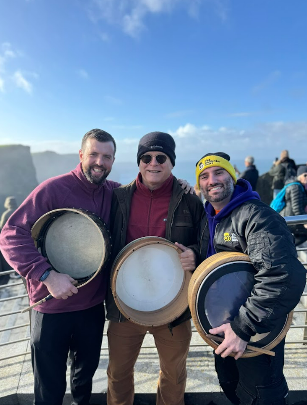 TheBodhranBuzz's tweet photo. This isn’t your typical tour… 🥁🚍

The Búla Bus Tour is about living Ireland, not just seeing it.

7 nights and a one-of-a-kind journey with Robbie &amp; Colm - featuring daily bodhrán workshops, cultural adventures, and unforgettable evening music sessions

https://t.co/9SWFzgqVTs https://t.co/SNO292N0j2