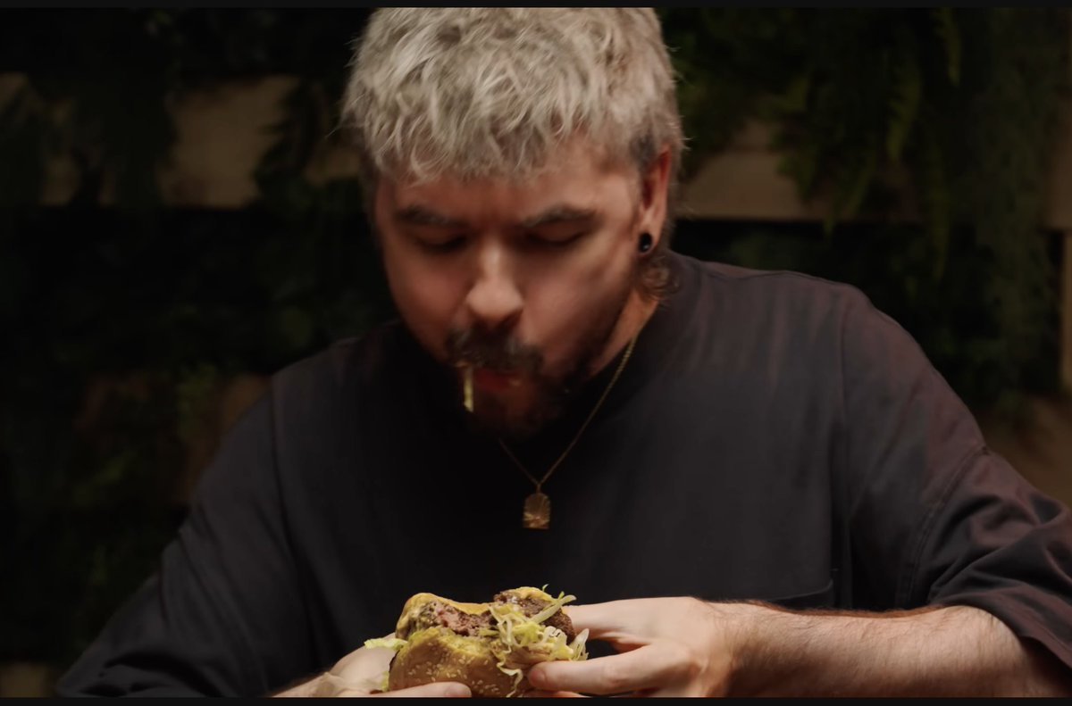 claxxers's tweet photo. @Jacksepticeye @yoxics "gross" https://t.co/XpTeNWvPqw