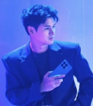 intodcyuu's tweet photo. dustin the visual, fits, and pose damn aura farming in blue!! 

DUSTBIA JOINS XIAOMI
#Xiaomi17TSeries https://t.co/HNOjXvdkLH