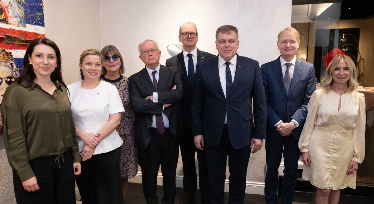 LauriBambus's tweet photo. Welcome to @LauriHussar, President of the Riigikogu, on his official visit to Italy.

Timely meetings and discussions on strengthening bilateral, inter parliamentary, #EU and #NATO, transatlantic cooperation, #AI, innovation &amp; digitalisation with Senators and Deputies 🇪🇪🫱🏻‍🫲🏼🇮🇹. https://t.co/SyiRHYZA1K