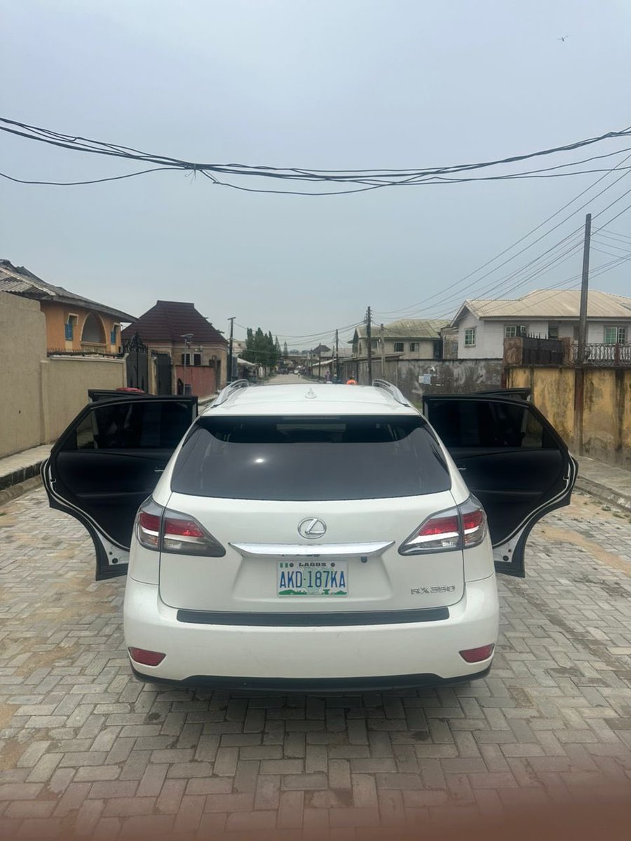 _bigblaize's tweet photo. LEXUS RX350 2015 MODEL
REGISTERED (2023 On Customs)

First User
First Body Pan

Engine 💯
Gear 💯 
A.C 💯 
Interior 💯 
Thumbstart💯 
Sun Roof 💫 
PowerBoot 💯 
Navigation Screen 💯 
Reverse Canera📸 
FULLEST OPTION🔥

Buy &amp; Zoom ✅ 
 *73k Mile* 

 15m
Settlement: 200k https://t.co/dp137NvZEl