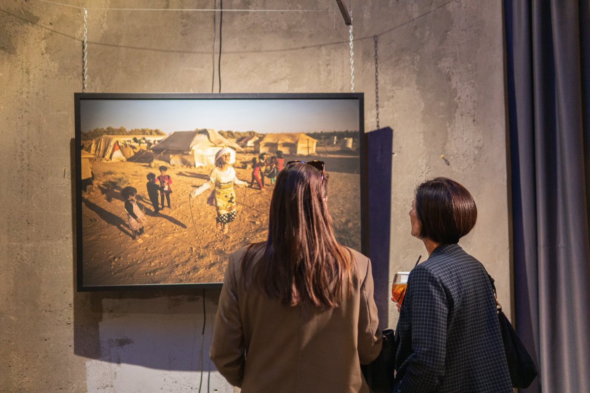 IOM_ECA's tweet photo. 📸The exhibition "Moments in Time" has come to a close in Belgrade 🇷🇸.

Through 15+ years of photographs by Muhammed Muheisen, the exhibition helped visitors experience migration beyond headlines through stories of resilience &amp; everyday moments.

Read 👉https://t.co/71SDpOWNg6 https://t.co/Lbu998DNwo