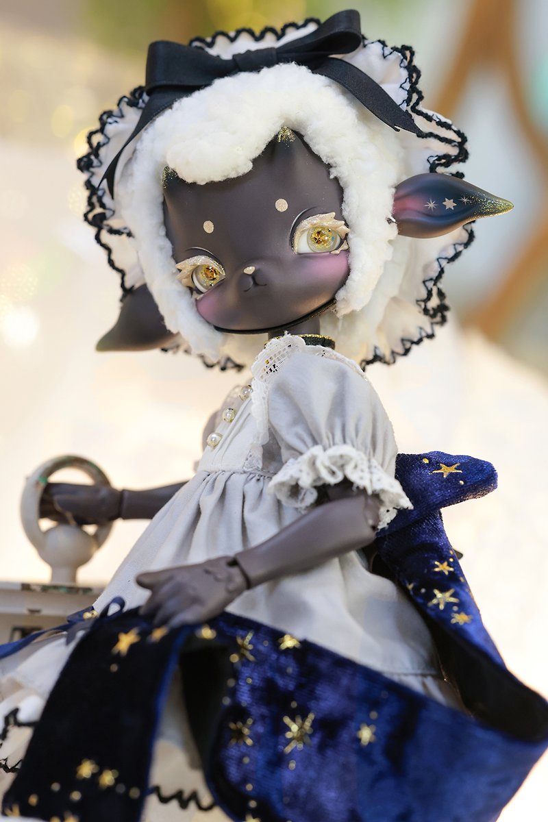 お知らせ・特別展示】 『Mie-Mie SLEEPY SHEEP』をDOLK店舗で実物展示