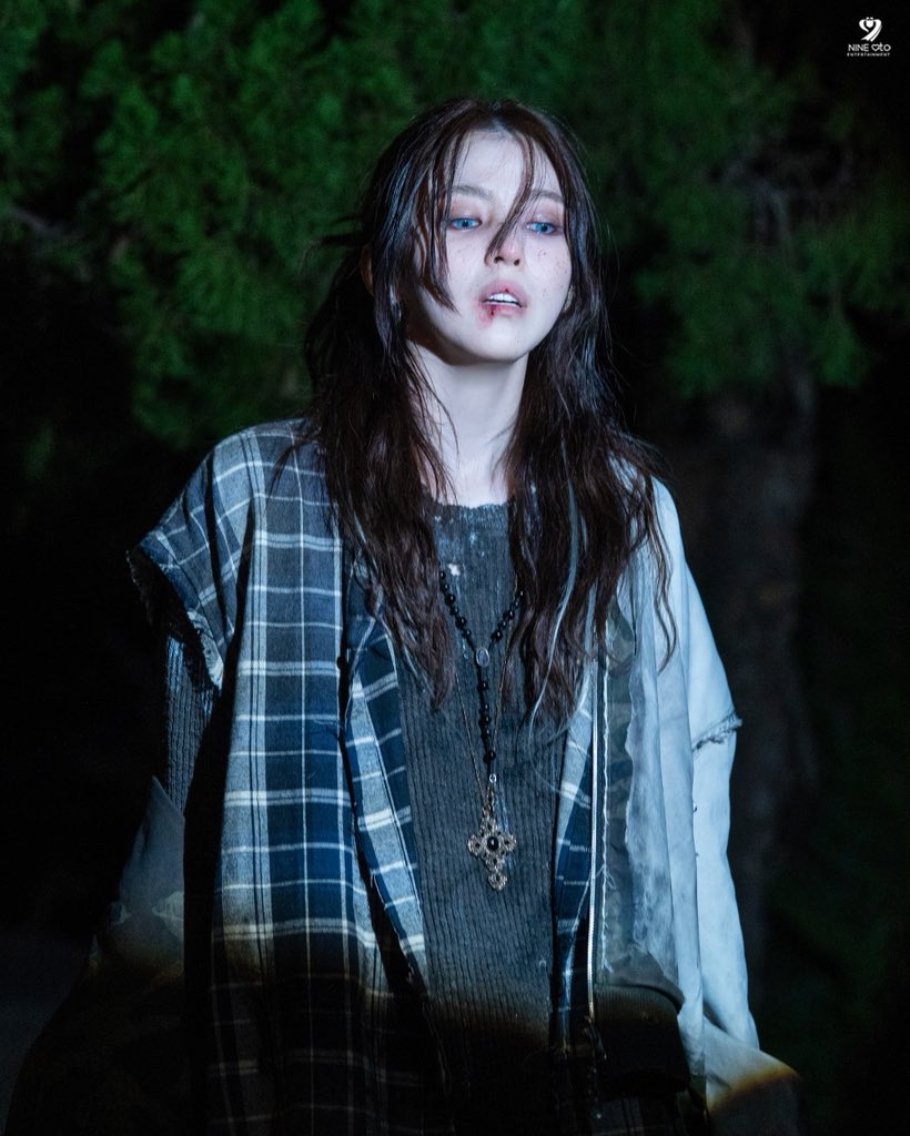 9atoent's tweet photo. [ハンソヒ]

フレームごとに雰囲気🫧
ビハインドまで完璧だった女優ソヒ 🖤

#한소희 #HANSOHEE #ハンソヒ
#XLOV #SERVE https://t.co/cOkm9RSiUG