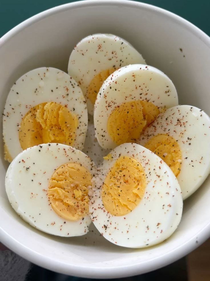 MindMatter28's tweet photo. 6 Years in the Gym Taught Me This: The Best Foods to Build Muscle

1. Eggs https://t.co/QhjBpdCGB7