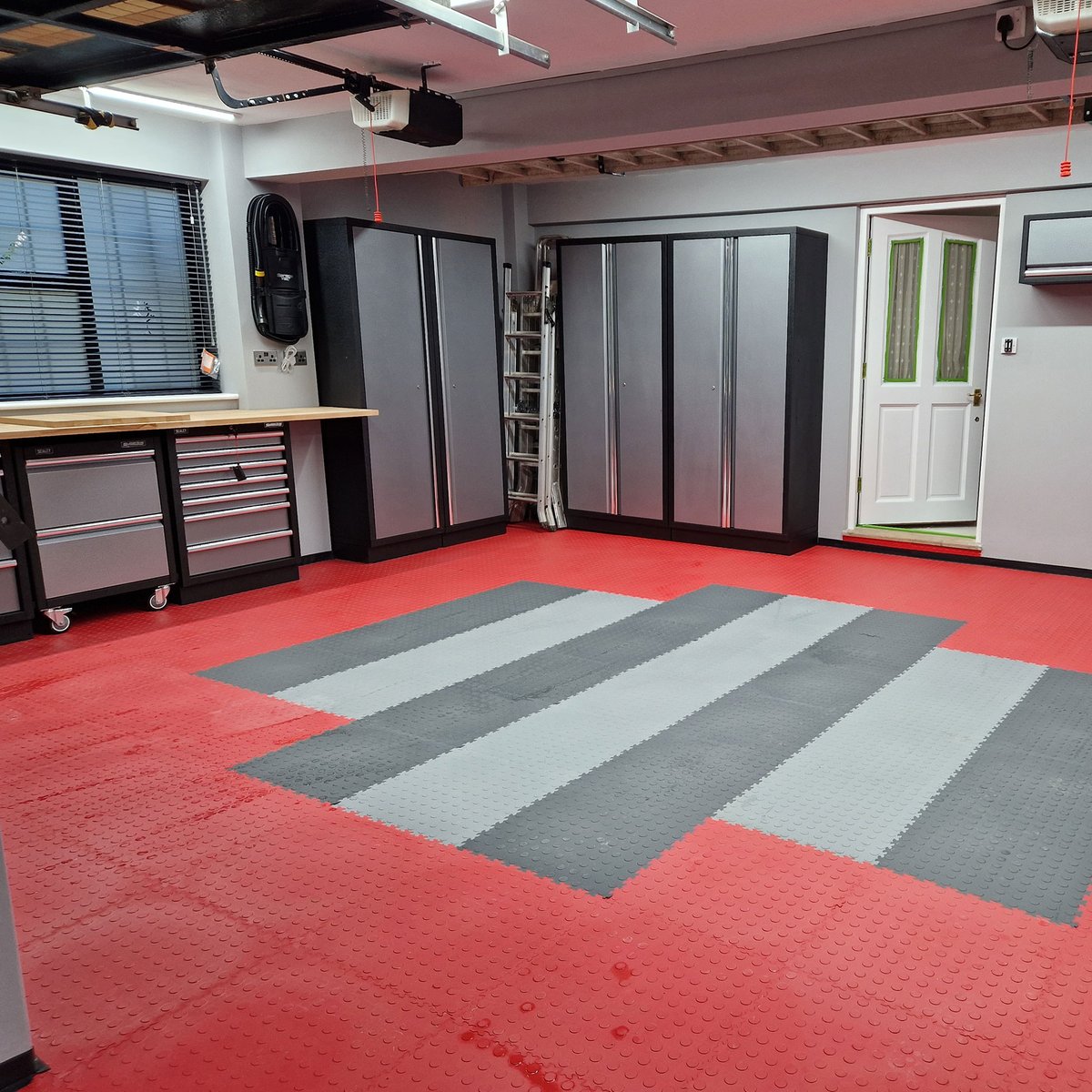 mototile's tweet photo. Free Tile Samples With Free Delivery. Just Fill In The Enquiry Form. Over 50+ Tile Samples. Types Rib, CoinTop &amp; Diamond Plate | fill in the form today: https://t.co/IuyHm6KGnP #mototile #interlockingtile #interlocking #DIY #FOS #free #tiles #samples #flooring #fastcars #f1 #f2 https://t.co/kIoCCKCrPU