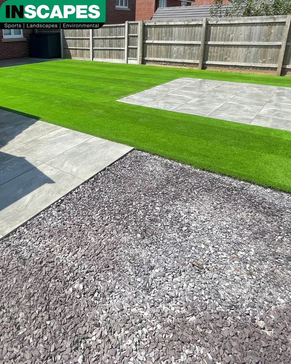 Inscapesonline's tweet photo. Landscaping work is complete at Ffos Las for a private customer 🌿

👷Gareth D, Simas, John and Ryan 

✔️ Old turf and patio slabs removed 
✔️ Base prepared 
✔️ Borders backfilled 
✔️ New porcelain paving 
✔️ Artificial grass installed https://t.co/9JZ0vLNs10