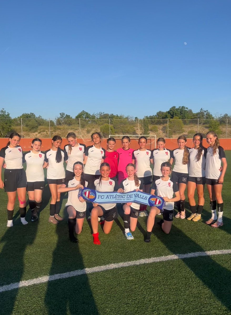 OHAupdates's tweet photo. Barcelona Part 2 🇪🇸⚽️
Our U13 girls enjoyed a fantastic week in Barcelona, taking on local Spanish opposition and showcasing some excellent football—including a 5–1 win vs La Pobla! 🎉
Training, beach football and sunshine made it a truly memorable tour ☀️👏 https://t.co/G6RbY4muoQ
