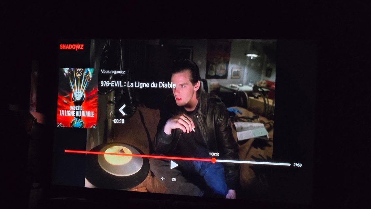 jerichochillf's tweet photo. 🐺📞 Hier soir sur @shadowzvod, j'ai découvert 976-EVIL : La Ligne du Diable, réalisé par Robert Englund. Une agréable surprise ! 🎬
Un peu kitsch par moments 😅, mais son ambiance horrifique typiquement 80's fonctionne très bien. Une belle découverte ! 👹📼
#976Evil #Shadowz https://t.co/QLCvzHgq1k