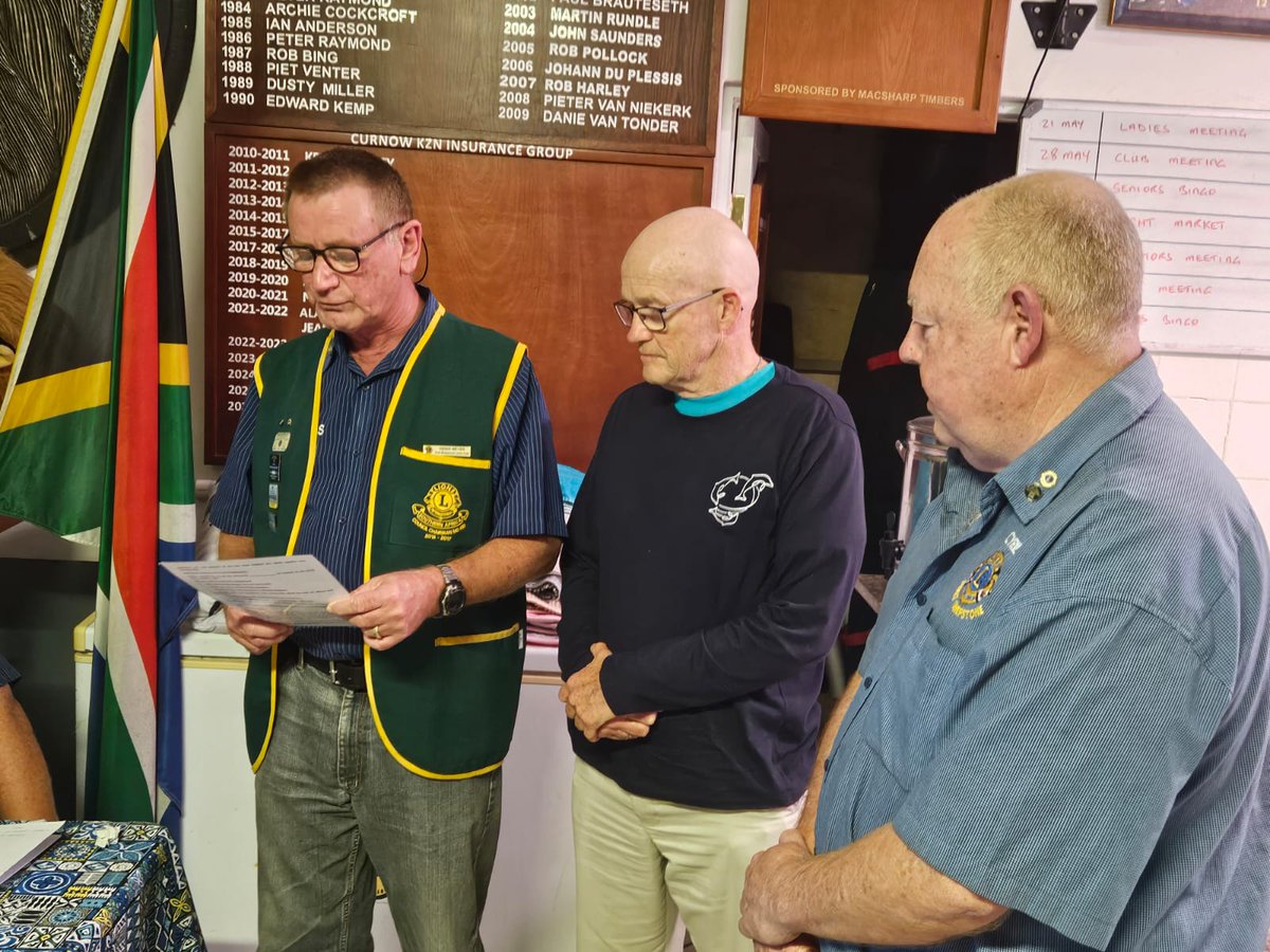Sheppielions's tweet photo. During last night's Club Business meeting we welcomed David Hawes into our Lions family. David was sponsored by Lion Cyril Dupouy and officially inducted into Lions by Past Council Chairman Denis Meyer. 
#sheppielions #WeServe #NewMemberInduction #MembershipGrowth https://t.co/UXRL5JnQCO