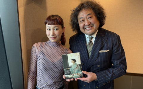 jwave813fm's tweet photo. 【DJ・きものスタイリスト #マドモアゼル・ユリア さんとの旅】

19時からは #葉加瀬太郎 
『ANA WORLD AIR CURRENT』

パリコレを見にフランスを訪れていた
マドモアゼル・ユリアさん。
パリで通うオススメスポット。

さらに海外で盛り上がるという着物DJ体験とは！？

🎧https://t.co/ICjSSZpERN

#jwave