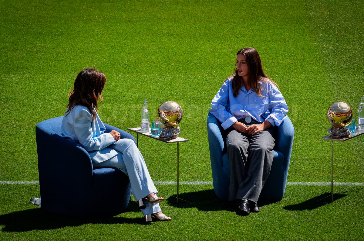 CompteCreatiu's tweet photo. 📸 Recull de fotos d’un dia intens on vam poguer acomiadar a la reina (Alexia Putellas) a l’acte institucional a l’Spotify Camp Nou i després sobre la gespa al Johan. https://t.co/KD5Gjt6Mf1