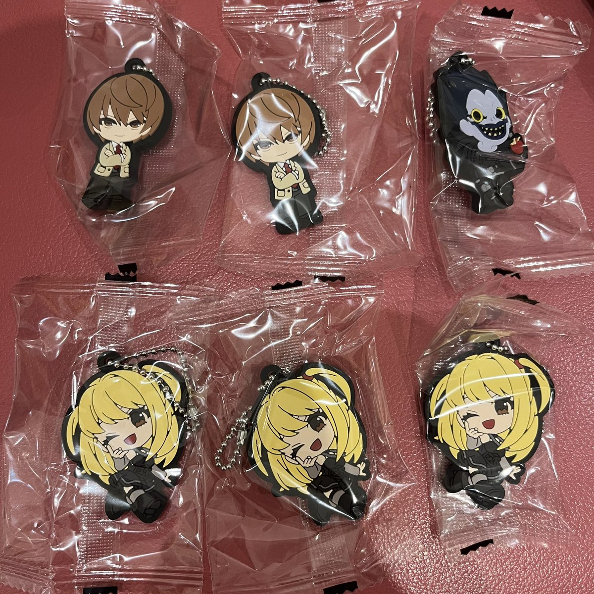bbstarkrmello's tweet photo. DEATHNOTE デスノート デスノ　カプセルラバーキーホルダー ガチャ 交換

【譲】 夜神月　弥海砂　リューク
【求】メロ

郵送＞川崎、都内手渡し
検索からでも、お気軽にお声掛けください！ https://t.co/ftngd62esl