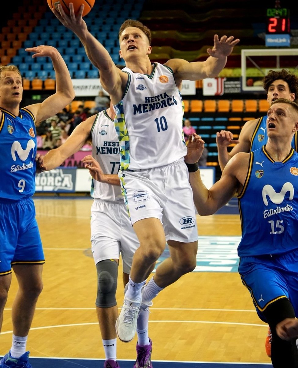 Alex_ReyesIB's tweet photo. 🇦🇷 Fernando ZURBRIGGEN ha vivido en Menorca su mejor temporada como profesional.

¿Donde estará su futuro? ¿ACB, 1ª FEB o extranjero?

Entre liga regular y PO ha promediado..

📊 12.7 PTS || 4.4 REB || 5 ASIS || 0.9 ROB 

✅ 58.7% T2 || 28.2% T3 || 82% TL || 19.2 VAL

#PrimeraFEB https://t.co/RHJSD5bR67