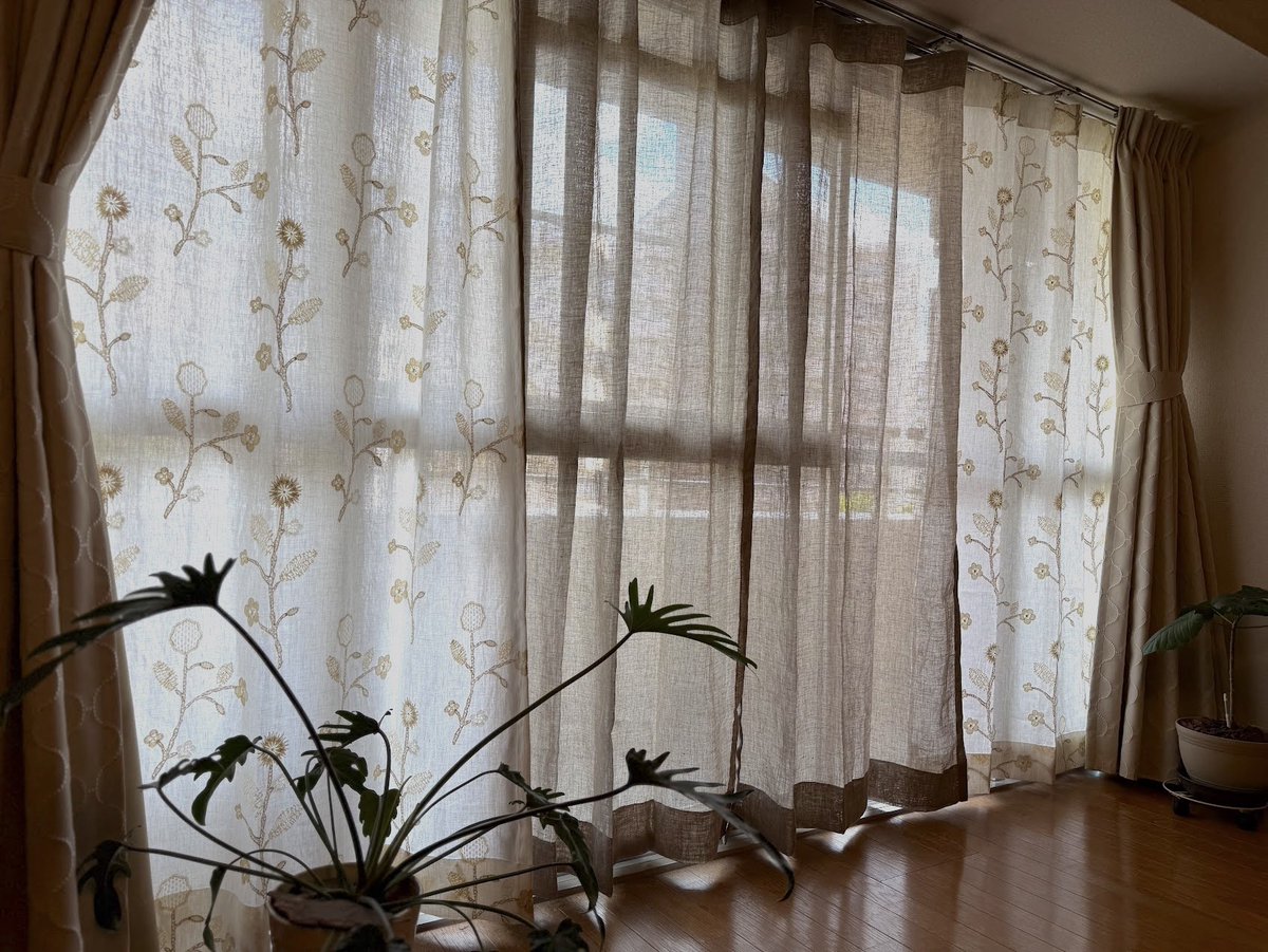 morinokaze_jp's tweet photo. 施工例をUPしました！
天然素材の麻をつかったレースのおしゃれな事例です。

https://t.co/fvQvJ5gps8

#天然素材 #リネン #インテリア #レース #liflin #リフリン #住宅 #QOL #おしゃれ #森の風 #町田 #相模原 #座間 #大和 #海老名 #厚木 #青葉区 #麻生区 #緑区 #横浜 #日野 #多摩 #稲城 #八王子 https://t.co/f6g7oOF33F