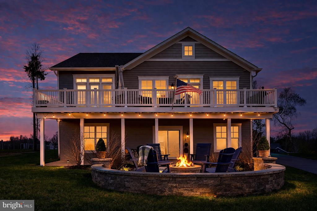 TinaPerrySells's tweet photo. 287 Sunset Loop, Mineral, VA, 23117
2 bed | 2 bath 3588 Sq. Ft.
Active | $750,000
https://t.co/gl8D7qpAtb
Excellent opportunity under $800K in the highly sought-after, amenity-rich Sunset Cove community on the Public/Cold side of Lake Anna! Built in 2021, this immaculate,... https://t.co/oVCkFy41ZI