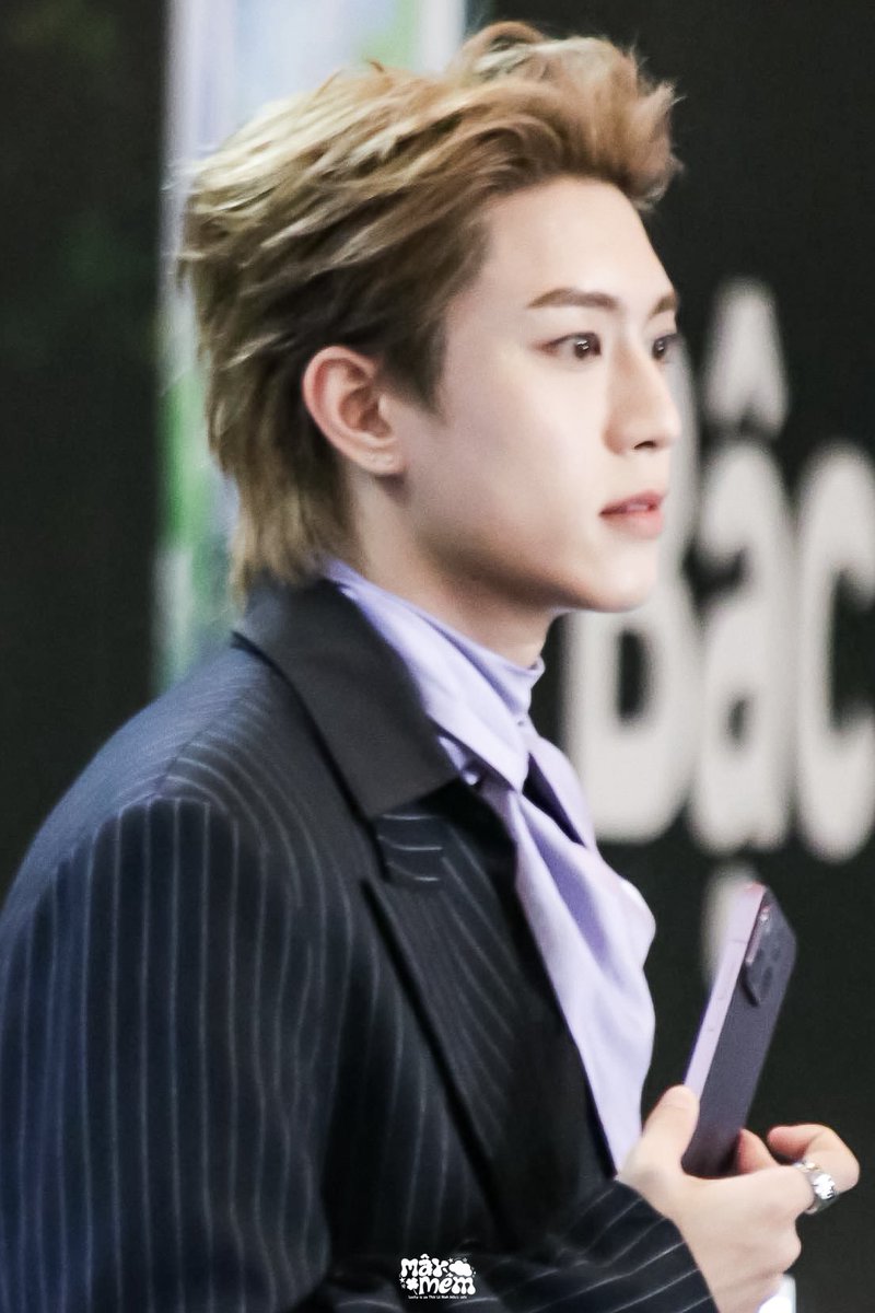 maymemtlmh's tweet photo. [PICS] Thái Lê Minh Hiếu | Event ra mắt Xiaomi 17T Series | 29.05.2026
📸 mây mềm ☁️

handsome in purple 💜

#ThaiLeMinhHieu #SYE https://t.co/xEwSfDvHBi