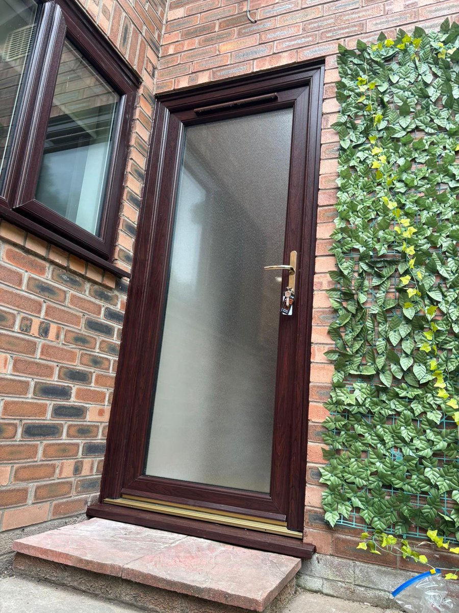 TheWindowCo's tweet photo. The perfect pairing

Rosewood Door &amp; Window installed this week https://t.co/MpkaPzQWlD