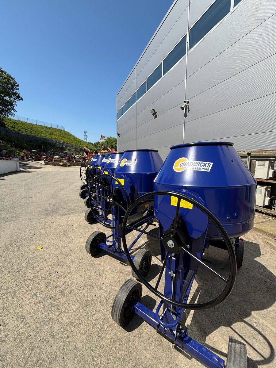 MACDIRL's tweet photo. We're thrilled to partner with Chadwicks Sam Hire, one of Ireland's top construction and hire brands, to provide customised Altrad Belle site mixers. Check out how amazing they look! Keep an eye out for them at a job site near you! 🔧👷‍♂️ https://t.co/vWQZEUwhxo