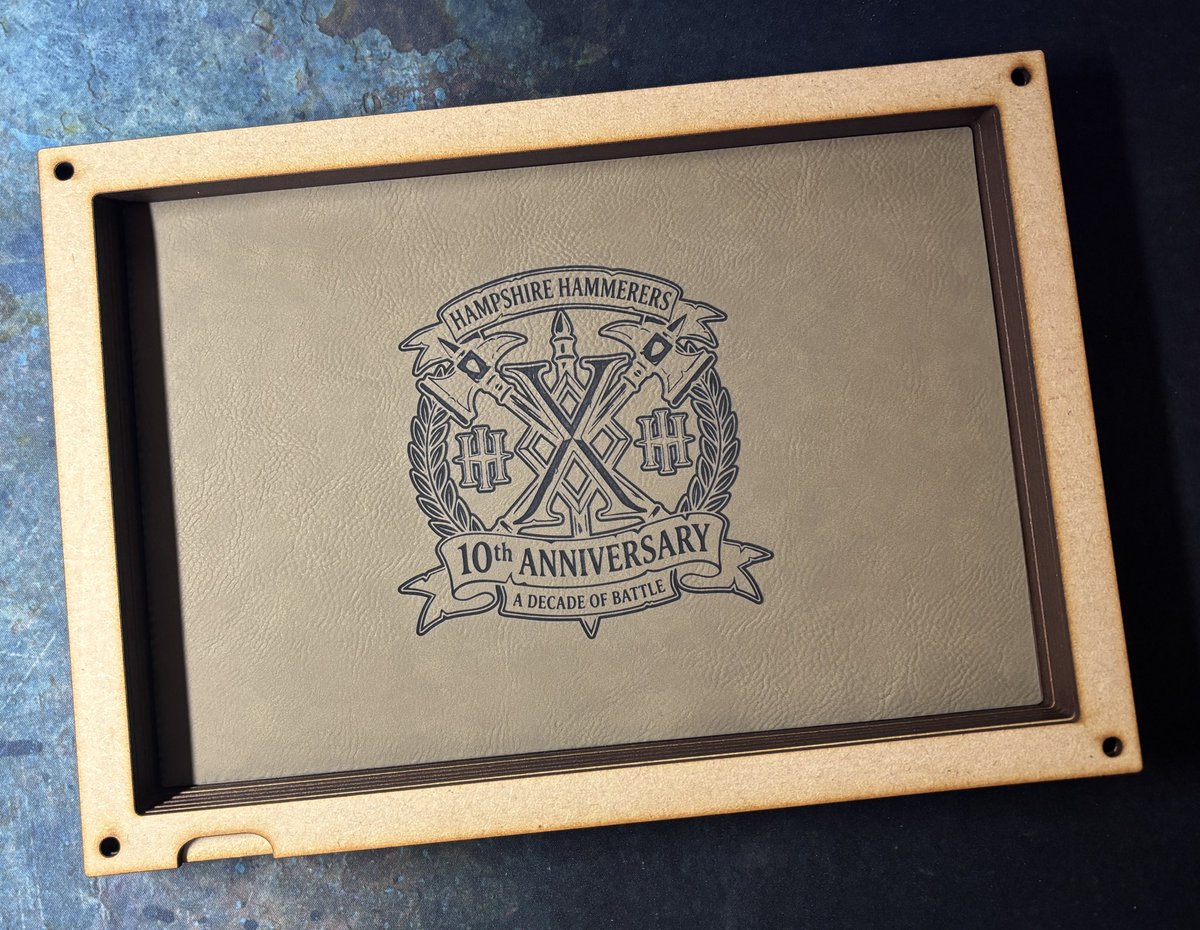 ppaintedstudios's tweet photo. Yesterday we shipped one of our WarVaults with a laser engraved design, looks as good as ever! If you have a club/team &amp; want your logo engraved or printed - drop me a message or email.

https://t.co/dK4MnK3KBV https://t.co/rntR70Io8c