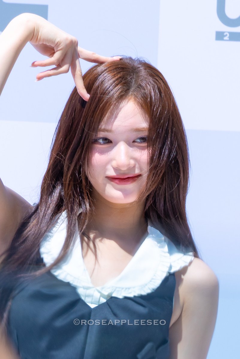 roseappleeseo's tweet photo. 260529 CARLYN 공주 HD 4 🥰🥰🥰

#IVE #아이브 #LEESEO #이서 #イソ
@IVE_twt https://t.co/tq95kSTzFN