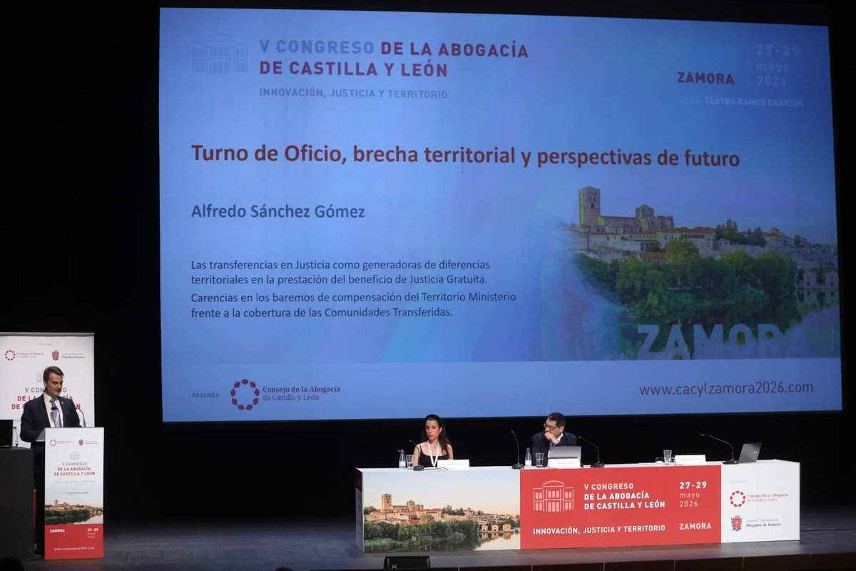 Abogacia_CyL's tweet photo. @Mijavimargar @icavalladolid @icasalamanca ⚖️13 sistemas, 13 regulaciones y 13 formas distintas de compensar el turno de oficio

@alfredsg, abogado del @icaavila, manifestó en el #VCongresoCACYL las desigualdades entre CCAA tanto en los baremos como en los plazos de pago a los profesionales

#InnovaciónJusticiayTerritorio https://t.co/VMcKmaoaAs