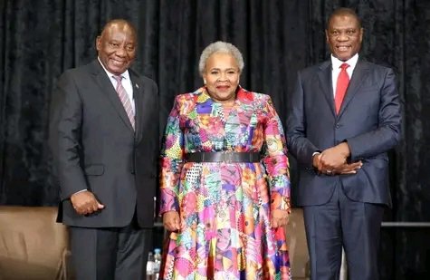 MSStpost's tweet photo. President Cyril Ramaphosa Have Swiftly Dismissed from Cabinet Mrs Nokuzola Tolashe As A Minister of Social Development over Allegations of Undeclared Donations from A Chinese Company,The ANC Is Strongly Backing The Decision 
🔗 https://da.dg/OaMn https://t.co/xsTo5aB6Yb