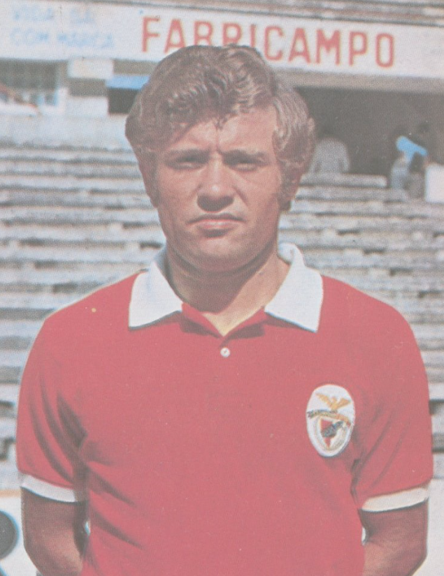 SLBFrance's tweet photo. ⚽ Diamantino Costa fête aujourd’hui ses 78 ans. Ancien ailier du Benfica, il a marqué son époque par ses nombreuses saisons sous le maillot encarnado.
🏆 Il a remporté 6 championnats et 2 Coupes du Portugal avec les Aigles.
#DiamantinoCosta #ExSLB #FelizAniversário https://t.co/XDlfWhnDJT